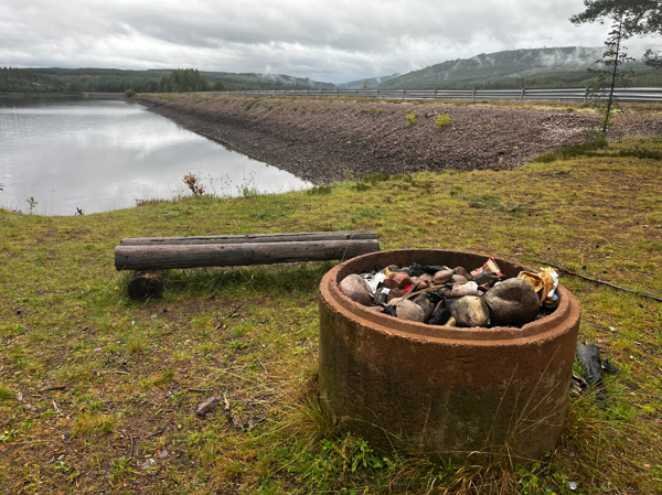 Eldstad och sittstock