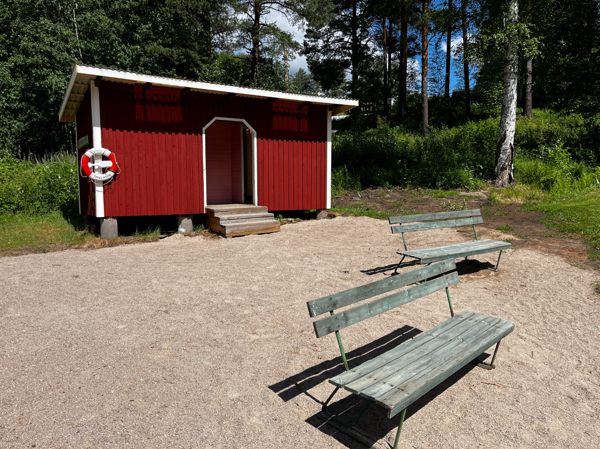 Omklädningshytt