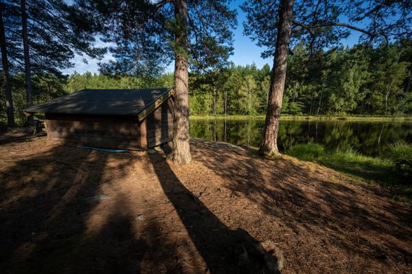 Överdammen vindskydd