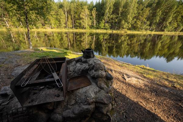 Överdammen vindskydd