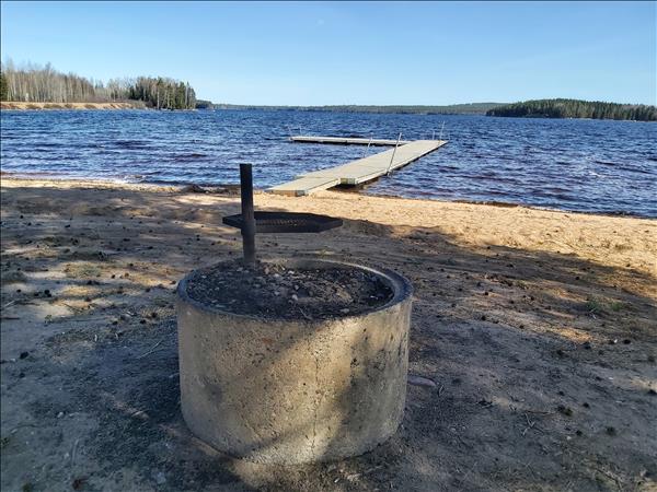 Eldstaden med galler