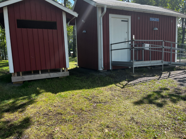 Omklädningsrum och toalett
