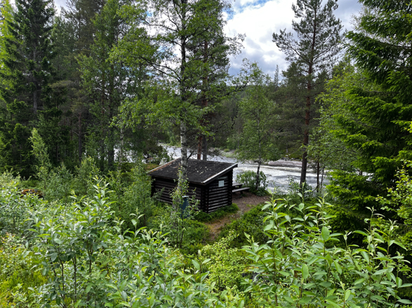 Fint läge vid forsen