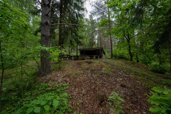 Uvberget Vindskydd